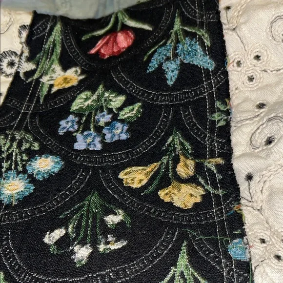 POL Large Floral Patchwork Jacket - Black and White - Picture 11 of 11